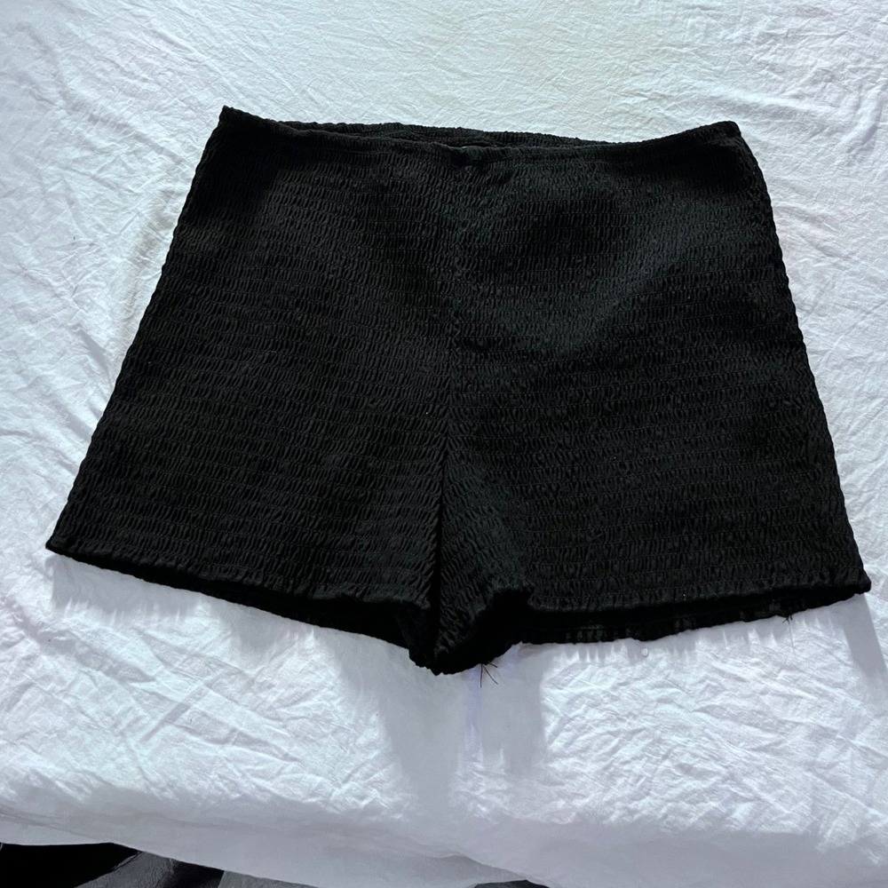 Wild Fable Black Smocked Textured Shorts Size‎ S